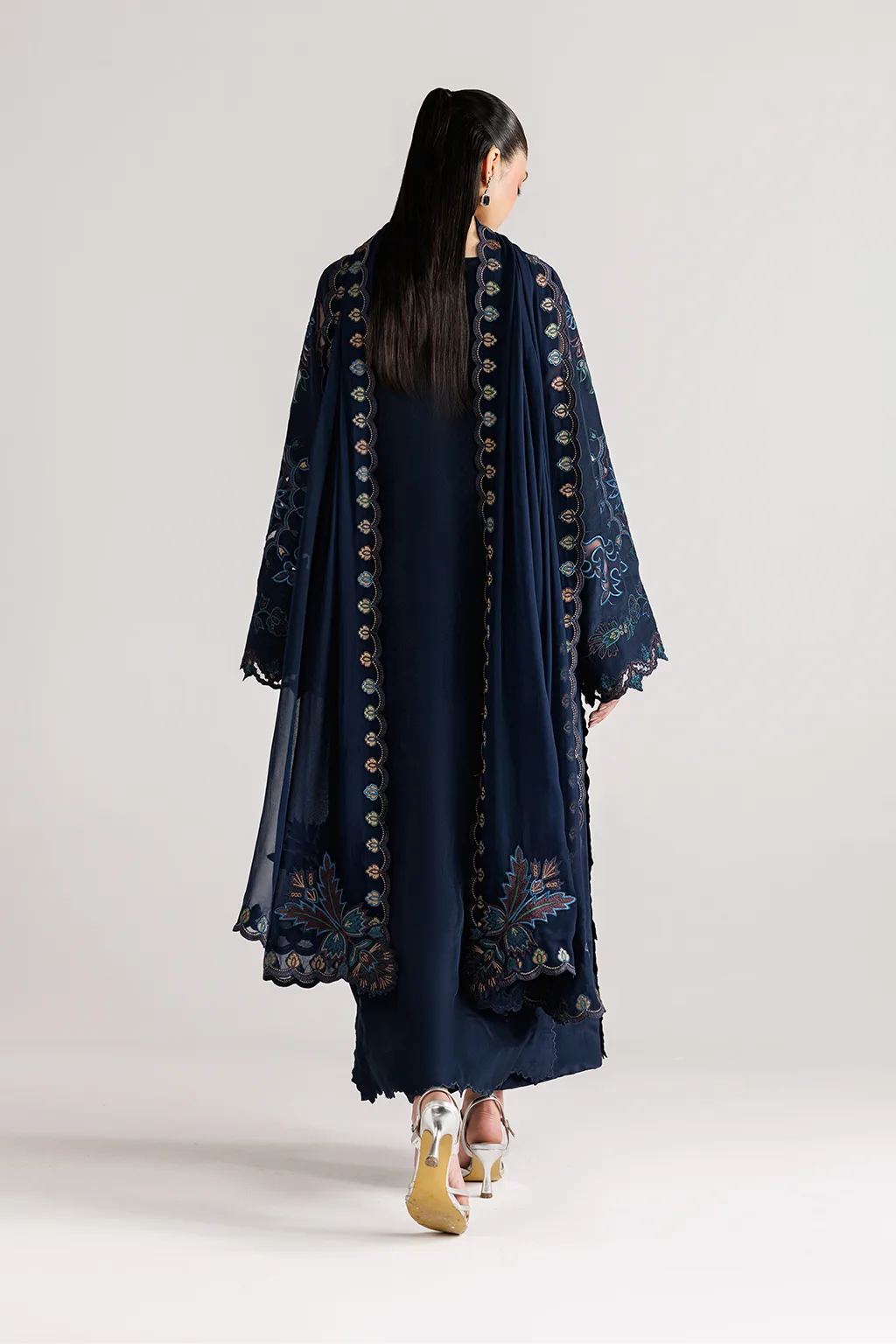 Blue three‑piece formal suit with silk shirt, chiffon dupatta and organza details – view 4 – Poshaq