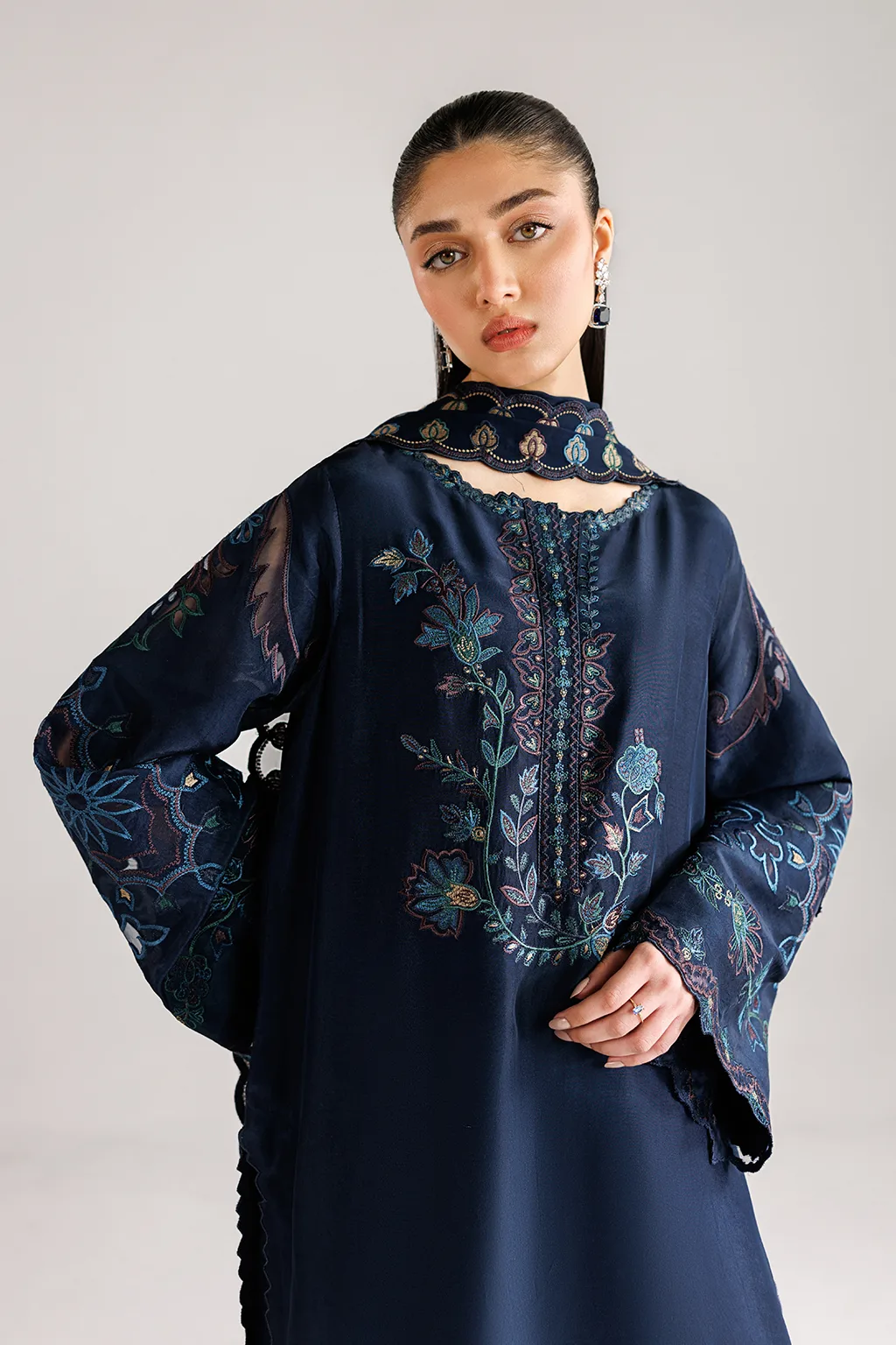 Blue three‑piece formal suit with silk shirt, chiffon dupatta and organza details – view 5 – Poshaq