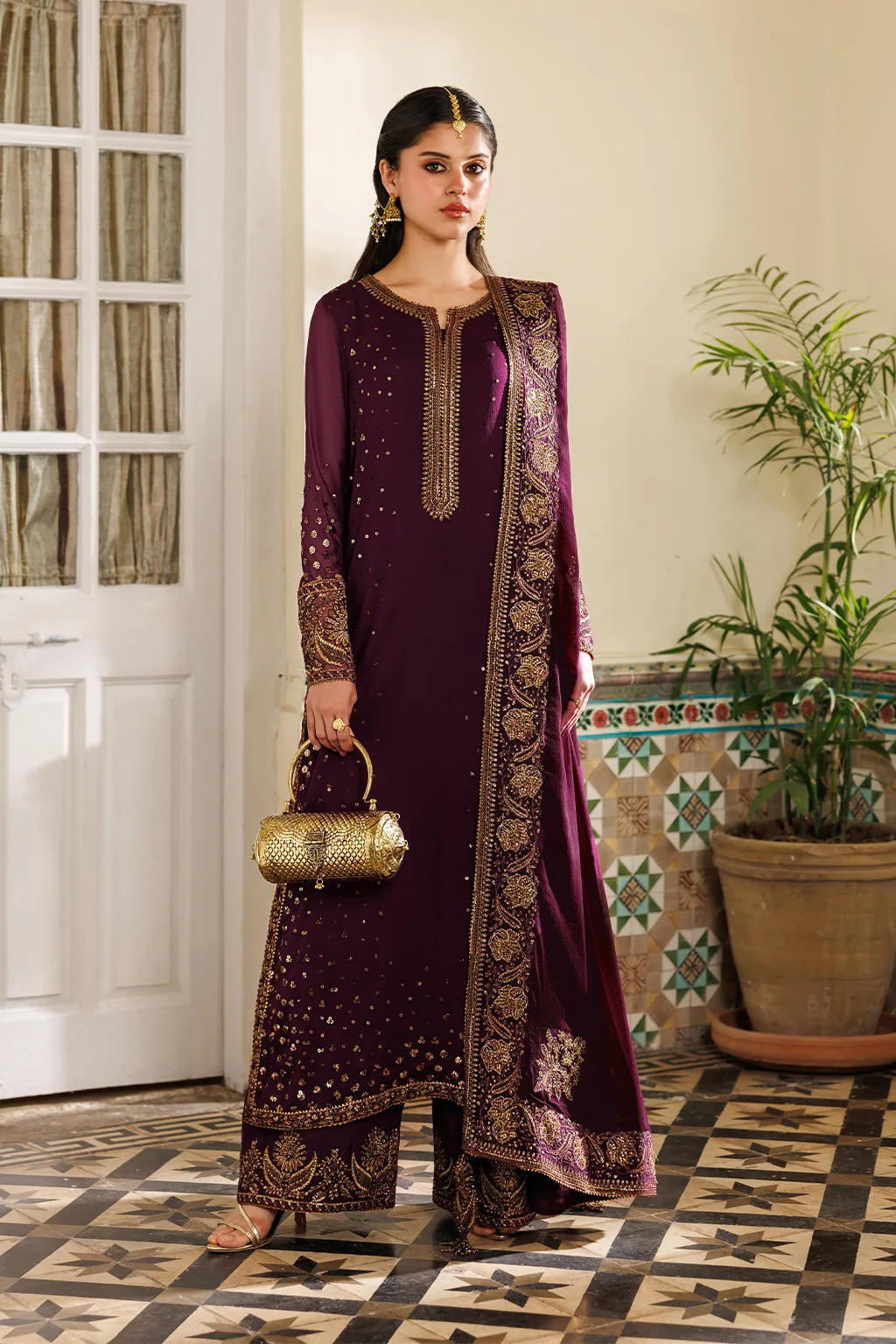 Embroidered chiffon formal set with raw silk trouser and organza detailing – view 1 – Poshaq