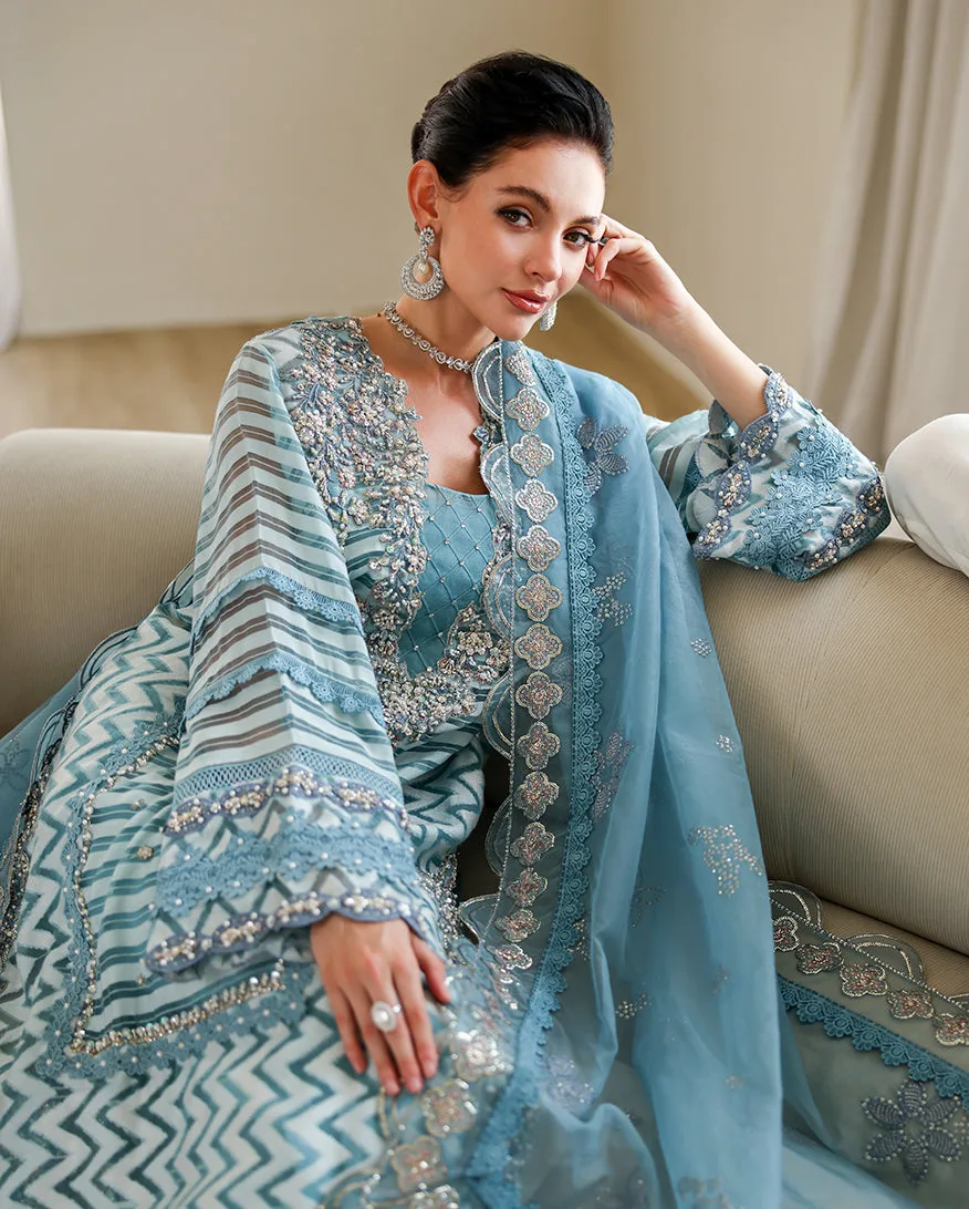 Silver three‑piece festive set with silk shirt, raw silk trousers and organza dupatta – view 6 – Poshaq