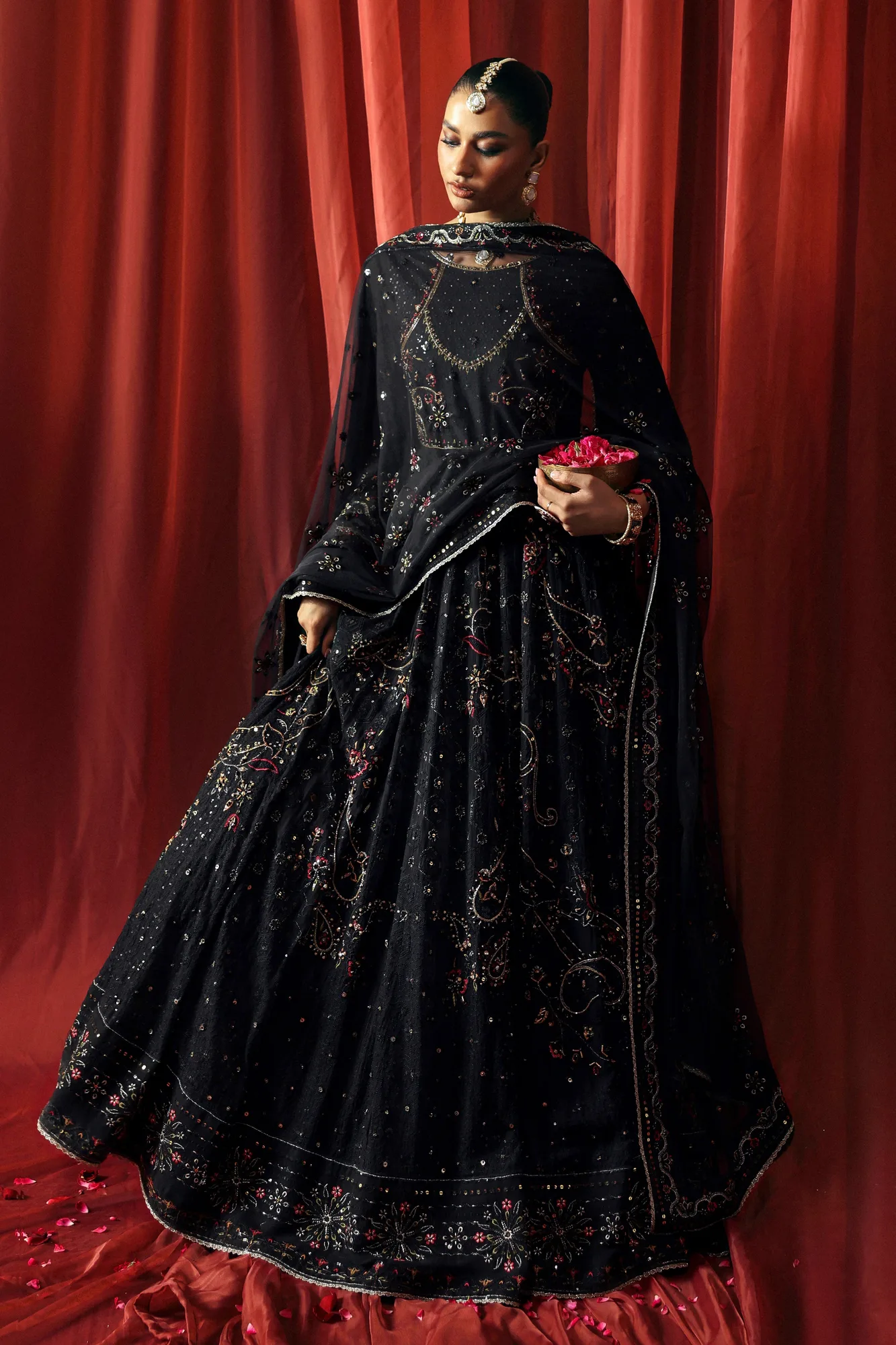 Raw silk formal suit with crinkled maxi, trousers and net dupatta – view 1 – Poshaq