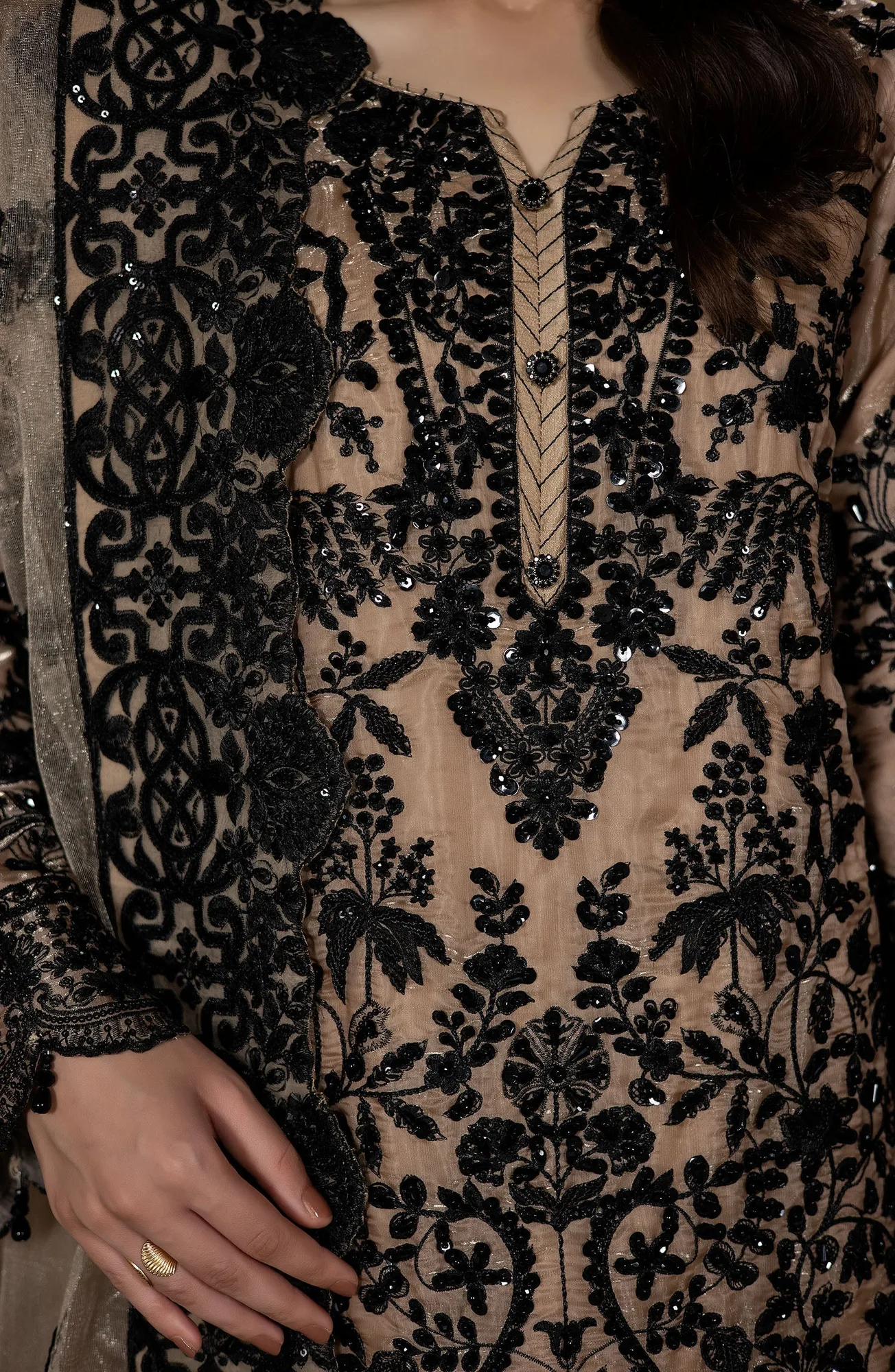 Raw silk shirt, silk trousers and net dupatta in a formal set – view 5 – Poshaq