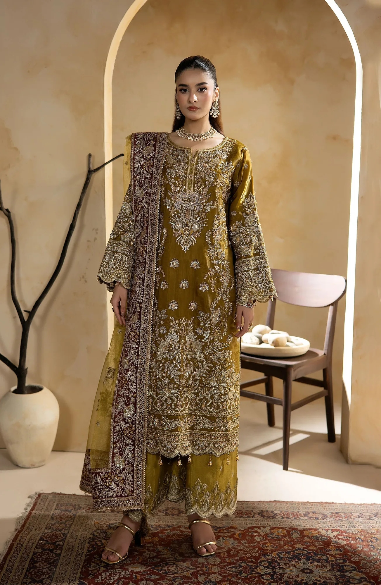 Raw silk suit with net dupatta, featuring silk shirt and trousers – view 1 – Poshaq